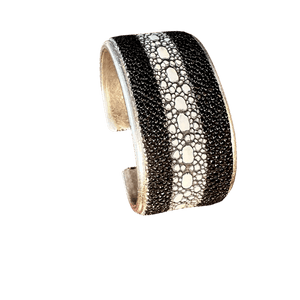 Multispine Stingray cuff